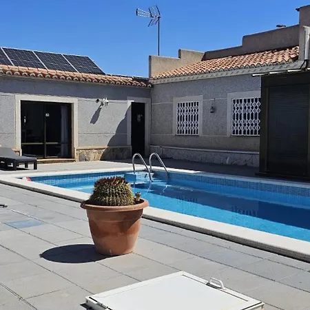 Townhouse With Shared Pool * Torrevieja