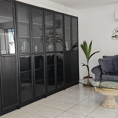 Elegant Townhouse With Shared Pool In Torrevieja