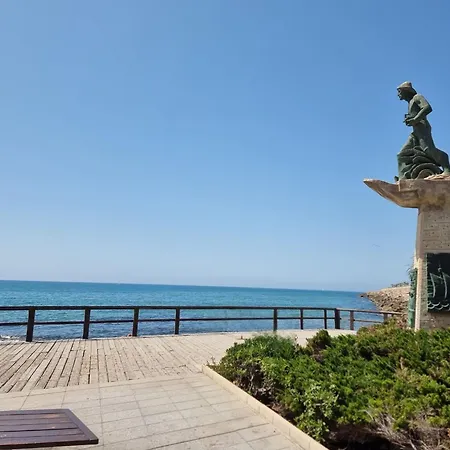 Townhouse With Shared Pool Torrevieja