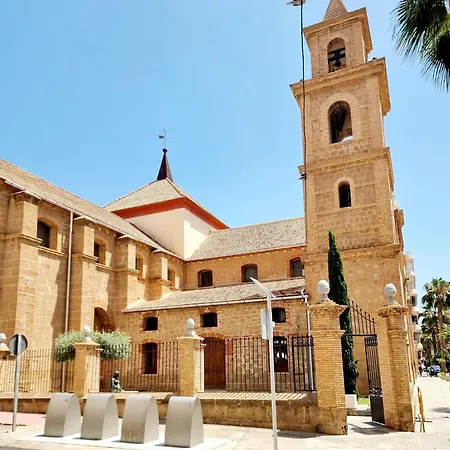 Townhouse With Shared Pool * Torrevieja