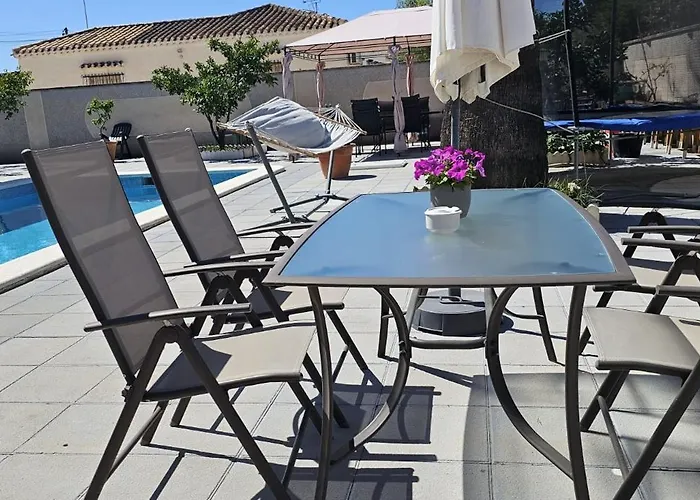 Townhouse With Shared Pool Torrevieja